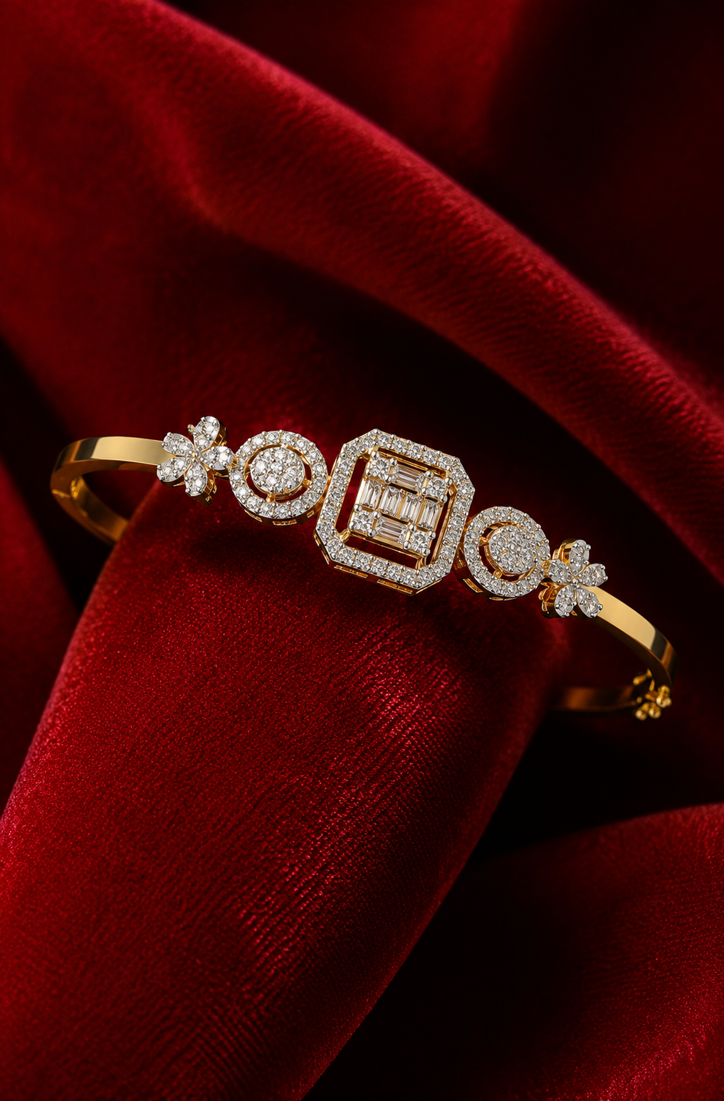 Luxury Diamond Gold Bracelet